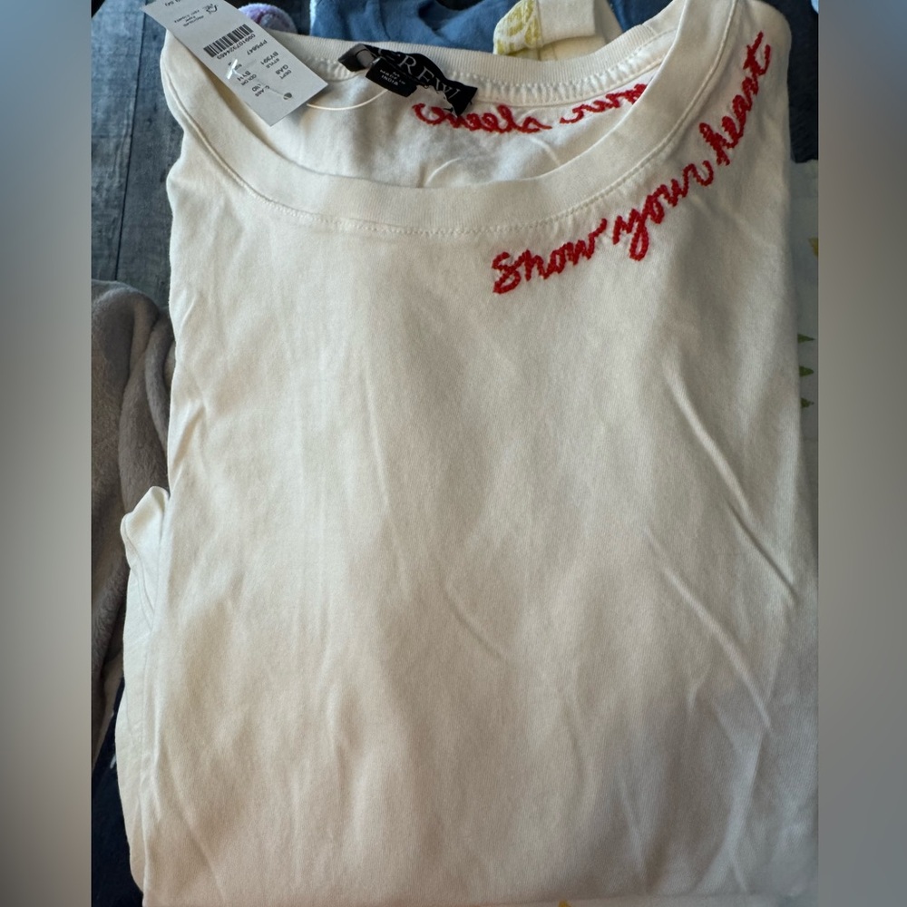 NWT J. CREW ‘SHOW YOUR HEART ON YOUR SLEEVE’ EMBROIDERED TEE. ❤️RARE❤️ - Picture 5 of 8